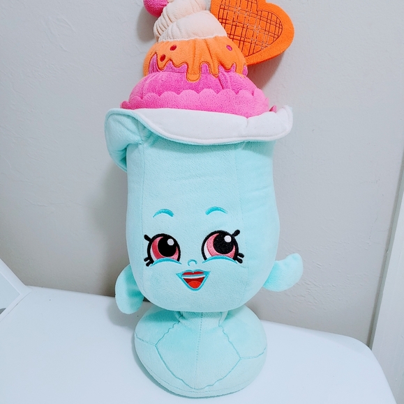 Shopkins Toys Shopkins Suzie Sundae Plush 8 Poshmark